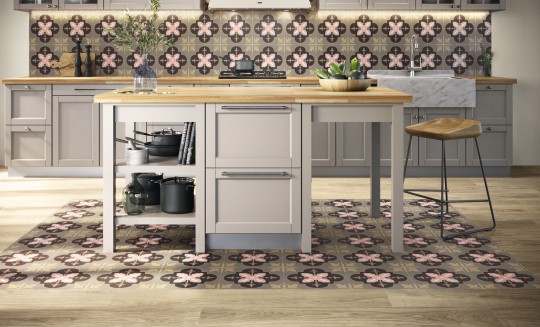 VVFN2543BI47336_DAHLIA_DAY_AMB_8_DAHLIA_DAY_AMB_8_SZ1